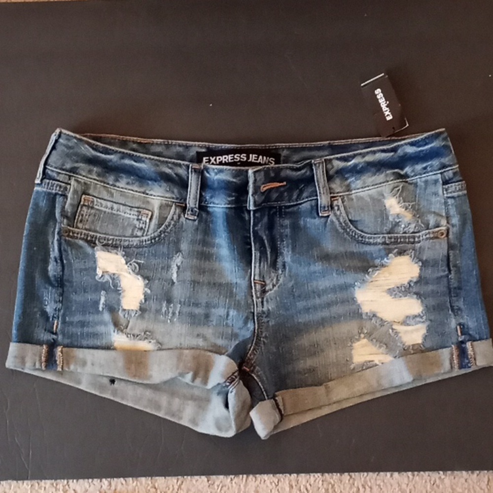NWT Express Jean Shorts Size 8